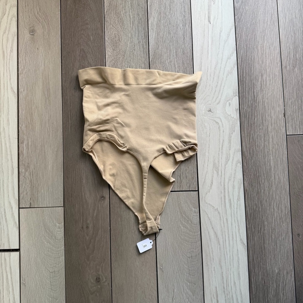 SKIMS Seamless Sculpt High Waist Thong
